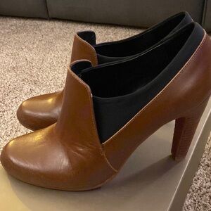 GUC Levity 4” heel booties